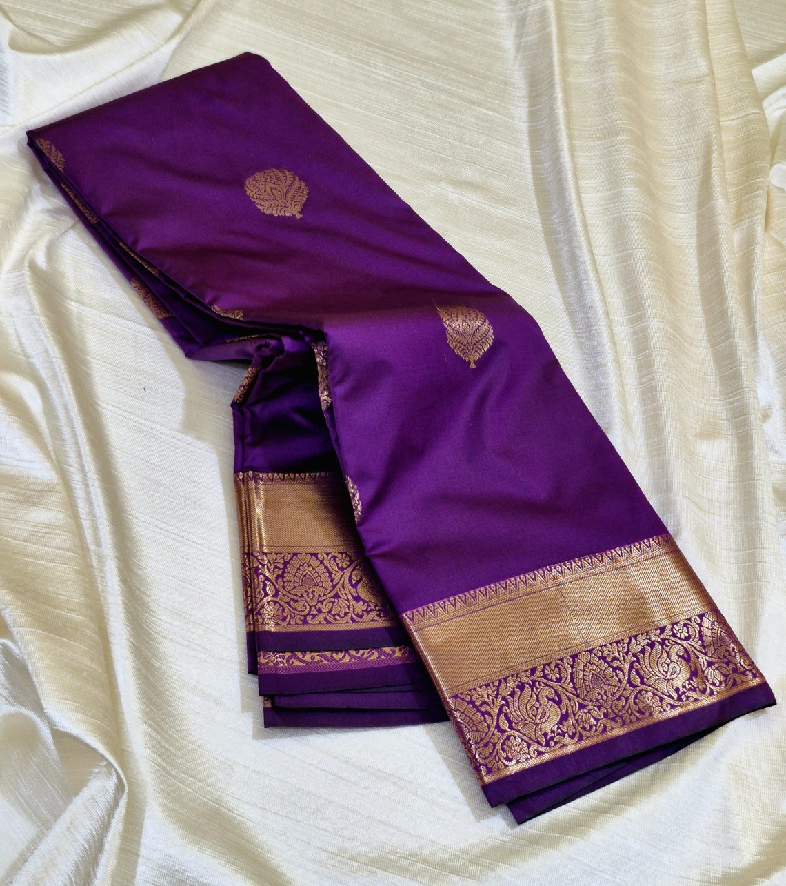 Kanchi Butta Saree Violet
